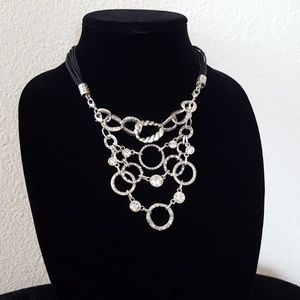 Triplet necklace